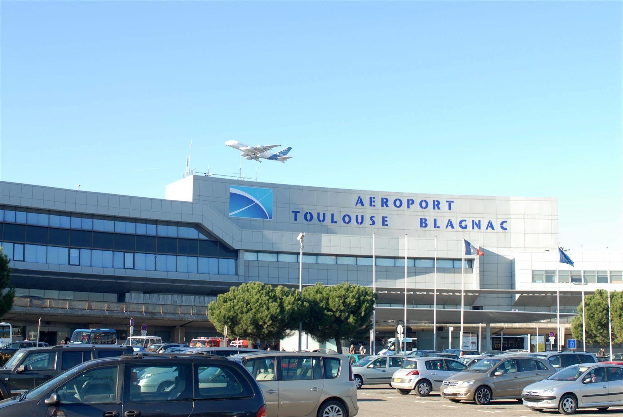 Hotel Aerel Toulouse Blagnac Aéroport Esterno foto
