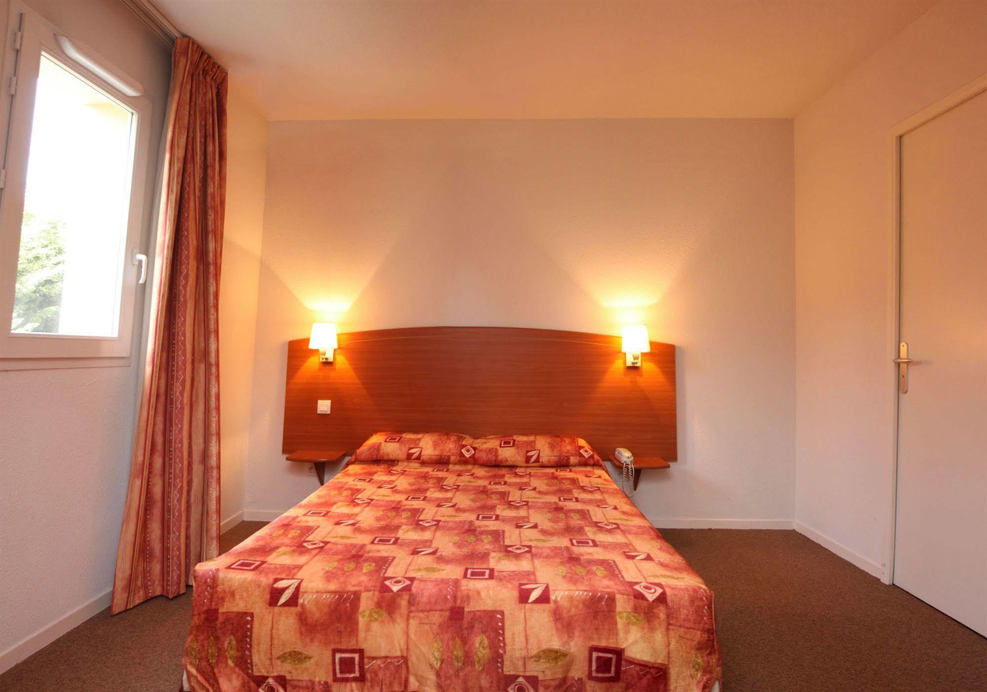 Hotel Aerel Toulouse Blagnac Aéroport Esterno foto